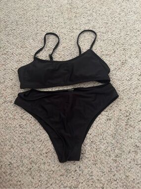 SHEIN Black Minimal Two-Piece Bikini Set
